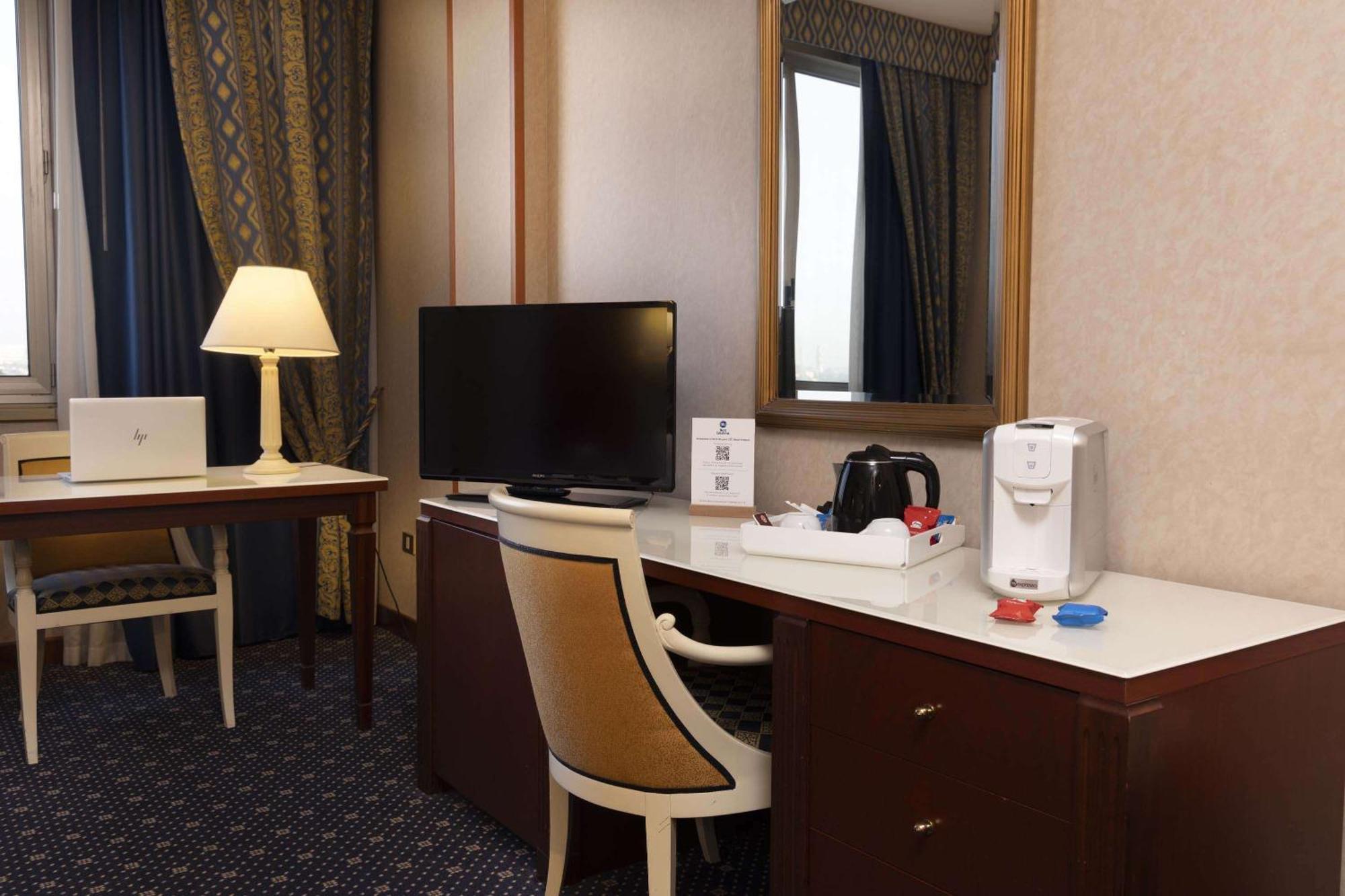 Best Western Ctc Hotel Verona San Giovanni Lupatoto Esterno foto