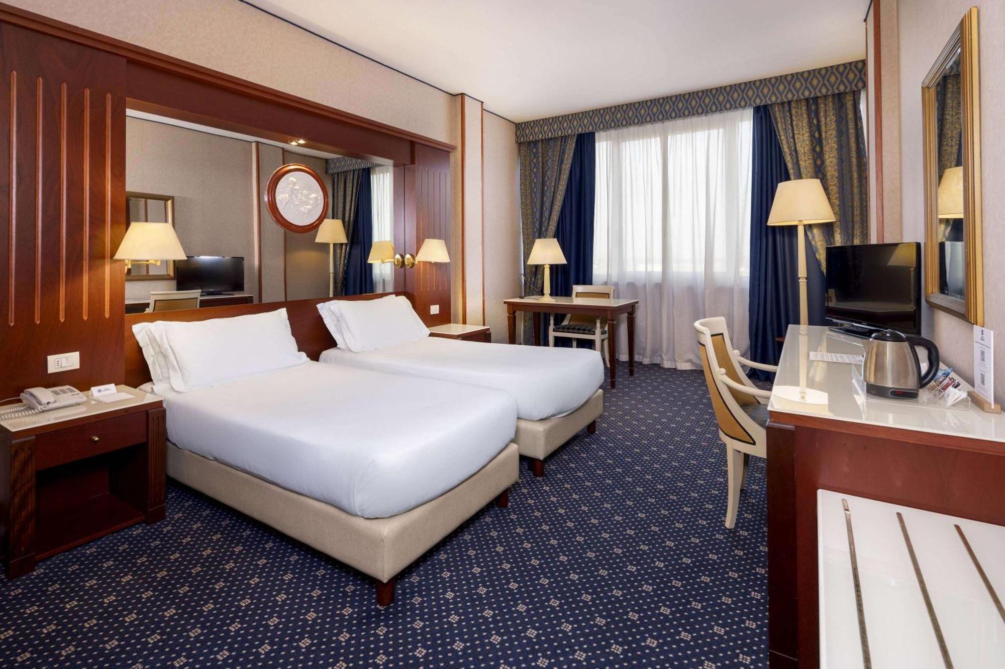 Best Western Ctc Hotel Verona San Giovanni Lupatoto Esterno foto